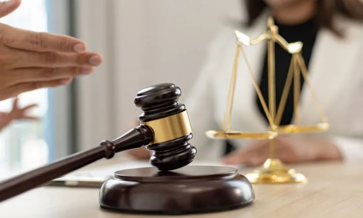 Kovuşturmaya Yer Olmadığına Dair Karar (Takipsizlik) Nedir?