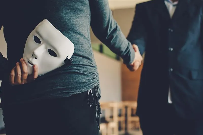 Atabay Hukuk Bürosu - Hizmet Nedeniyle Güveni Kötüye Kullanma – TCK 155. Madde